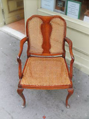 Canneur de fauteuil